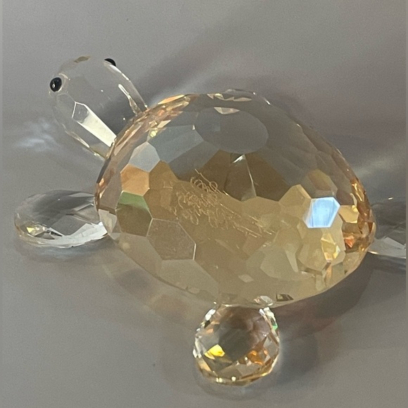 Oleg Cassini Signed 3" Pale Amber Faceted Crystal Art Glass Turtle Figurine - Picture 3 of 10